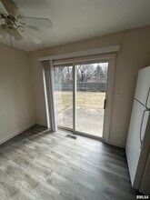 2 Sundowner Ln in Springfield, IL - Building Photo - Building Photo