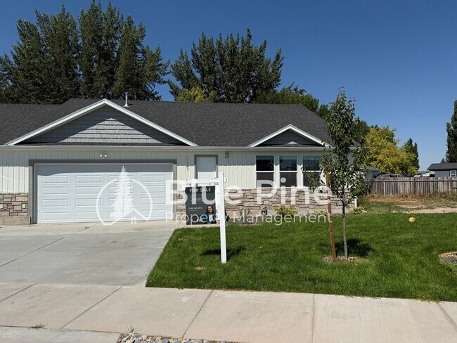 property at 3221 E St