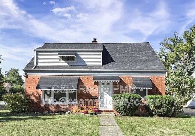 property at 640 E 261st St