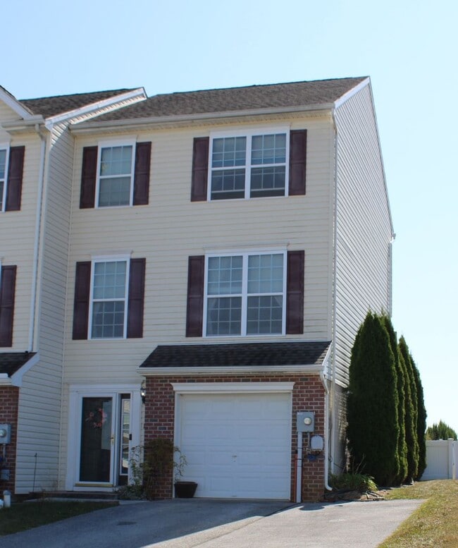 property at 1242 Ledge Dr