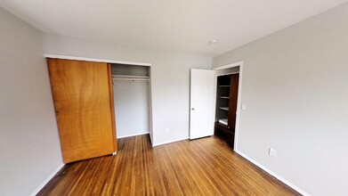 138-154 Woodhill Apartments / Woodhill in Rochester, NY - Building Photo - Interior Photo