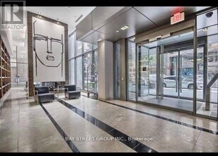 37 Grosvenor St in Toronto, ON - Building Photo - Building Photo