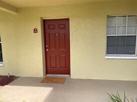 2690 Coral Landings Blvd in Palm Harbor, FL - Building Photo