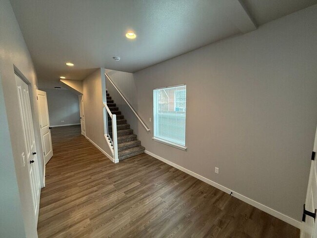 2609 Laurel Ave NE in Salem, OR - Building Photo - Building Photo