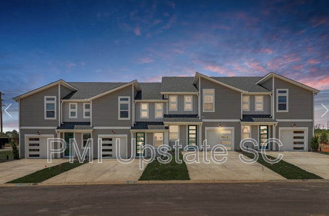 1290 Westgate Vlg Dr in Spartanburg, SC - Building Photo - Building Photo