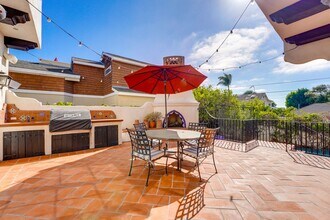 5680 Waverly Ave in La Jolla, CA - Building Photo - Building Photo