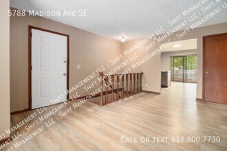 5788 Madison Ave SE in Grand Rapids, MI - Building Photo - Building Photo
