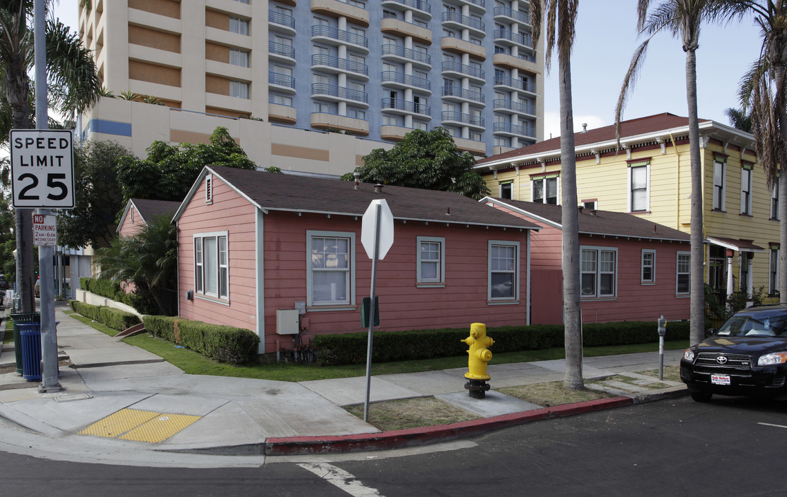 Historic Little Italy Bungalows in San Diego, CA - Foto de edificio