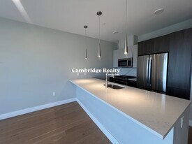 12 Central St in Somerville, MA - Building Photo