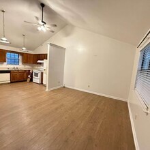 950 Donleen St in Fort Walton Beach, FL - Building Photo - Building Photo
