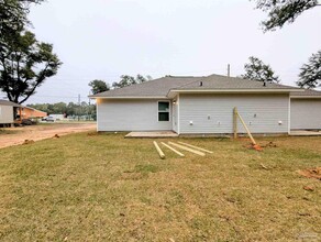 4927 Cerny Rd in Pensacola, FL - Building Photo - Building Photo