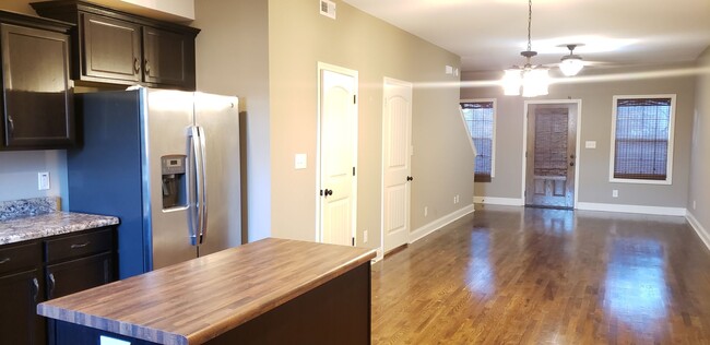 411 Kline Alley in Clarksville, TN - Building Photo - Building Photo