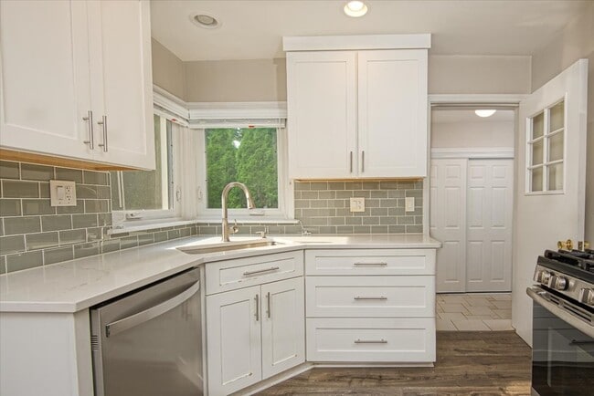 149 N Willow Rd in Elmhurst, IL - Building Photo - Building Photo