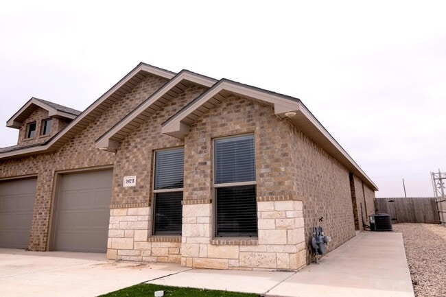 1902 Langford Ave in Lubbock, TX - Foto de edificio - Building Photo