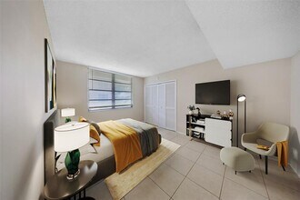2601 S Palm Aire Dr in Pompano Beach, FL - Foto de edificio - Building Photo