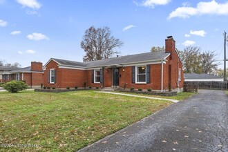 4317 Kinloch Rd in Louisville, KY - Building Photo - Building Photo