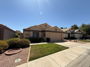 14535 W Zuni Trail in Surprise, AZ - Building Photo - Building Photo