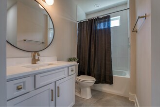 2016 Owen St in Nashville, TN - Foto de edificio - Building Photo