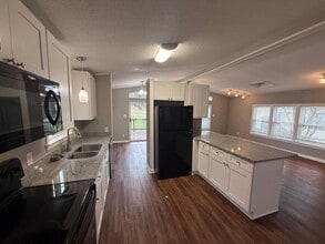 2211 Circlestone Ct in Colonial Heights, VA - Building Photo - Building Photo