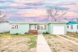 6106 Avenue R in Lubbock, TX - Building Photo