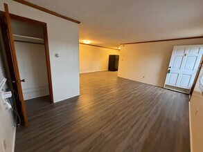 239 W Stadium Dr, Unit A in Eden, NC - Building Photo - Building Photo