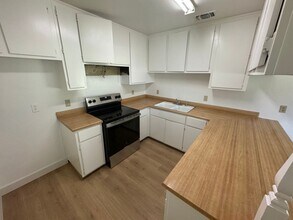 3000 53rd St in Sacramento, CA - Building Photo - Building Photo