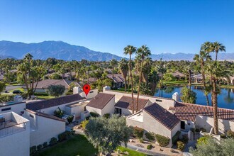 464 Sunningdale Dr in Rancho Mirage, CA - Foto de edificio - Building Photo