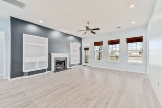 7304 Coopers Hawk Dr in Hanahan, SC - Building Photo - Building Photo