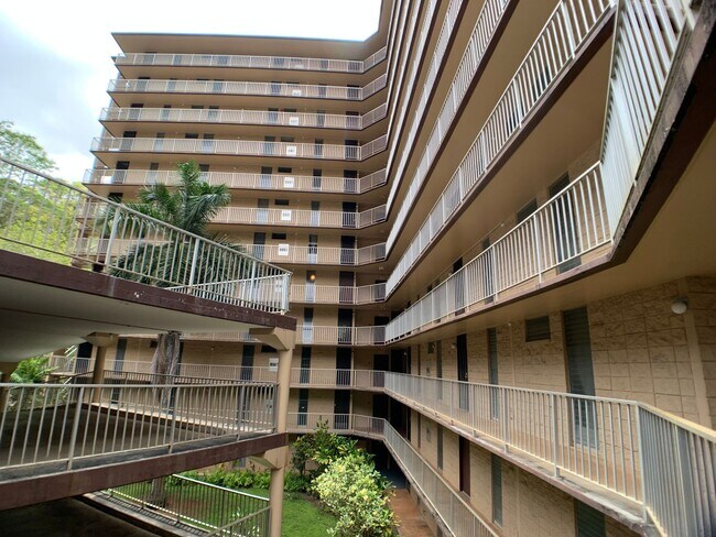 95-257-257 Waikalani Dr