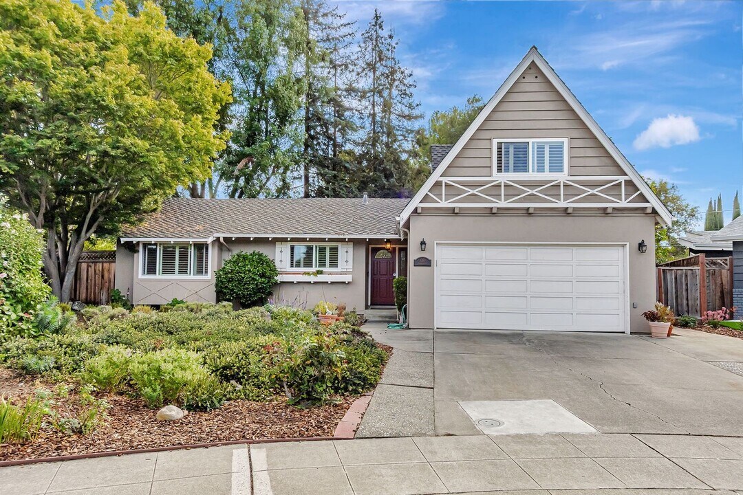 1080 Remsen Ct in Sunnyvale, CA - Building Photo