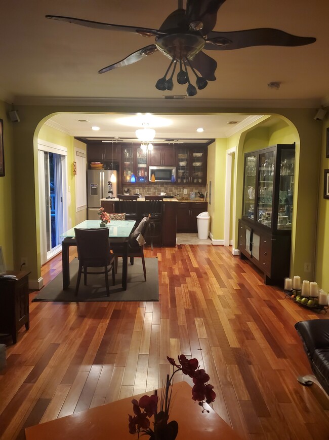 36 Hawaii Ave NE in Washington, DC - Building Photo - Building Photo