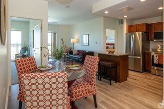 Bella Vita Senior Living in Aurora, CO - Building Photo - Building Photo
