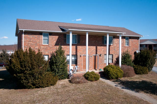 1740 N Burkwood Ct in Harrisonburg, VA - Building Photo