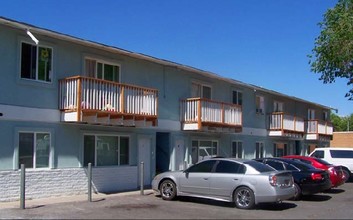 2300 N Carson St in Carson City, NV - Foto de edificio - Building Photo