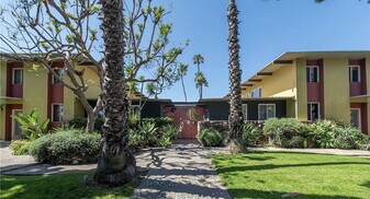 2325 Kansas Ave in Santa Monica, CA - Building Photo