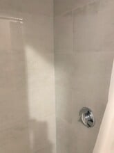 57 Rutherford Ave, Unit 2 in Boston, MA - Foto de edificio - Building Photo