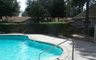 Sierra Meadows in Clovis, CA - Building Photo