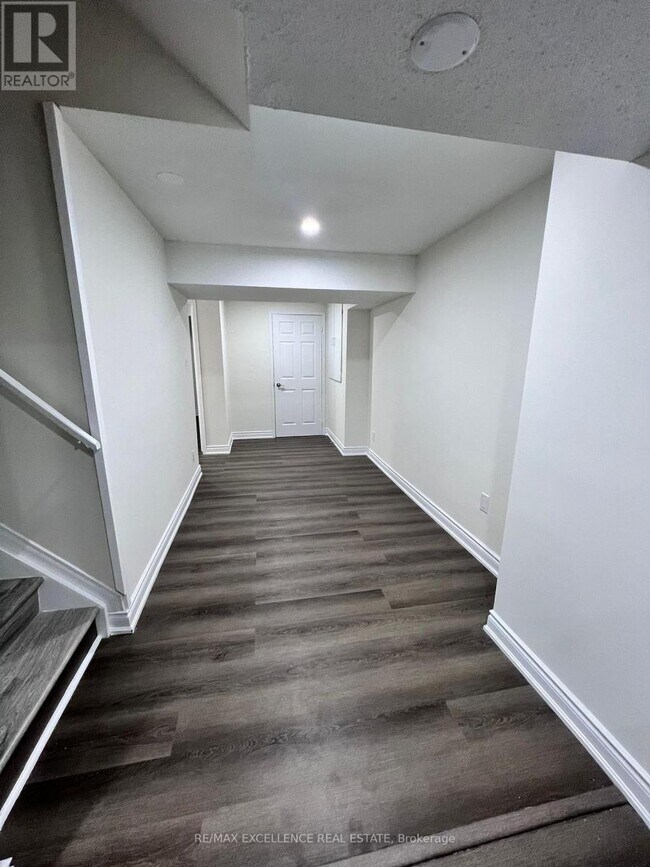 24 Billingsley Ct in Brampton, ON - Building Photo - Building Photo