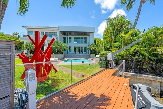 420 Island Dr in Key Biscayne, FL - Building Photo - Building Photo