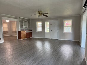 304 N Rockingham Ave in Tavares, FL - Building Photo - Building Photo