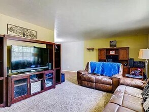 2660 Villa Loma Dr in Colorado Springs, CO - Building Photo - Building Photo