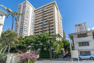 225 Ka?iulani Ave in Honolulu, HI - Foto de edificio - Building Photo