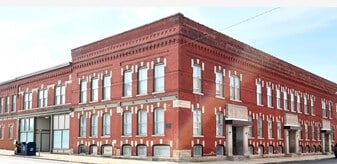 Senior Living 55+ - Historic Gallatin Square in Marion, IN - Building Photo