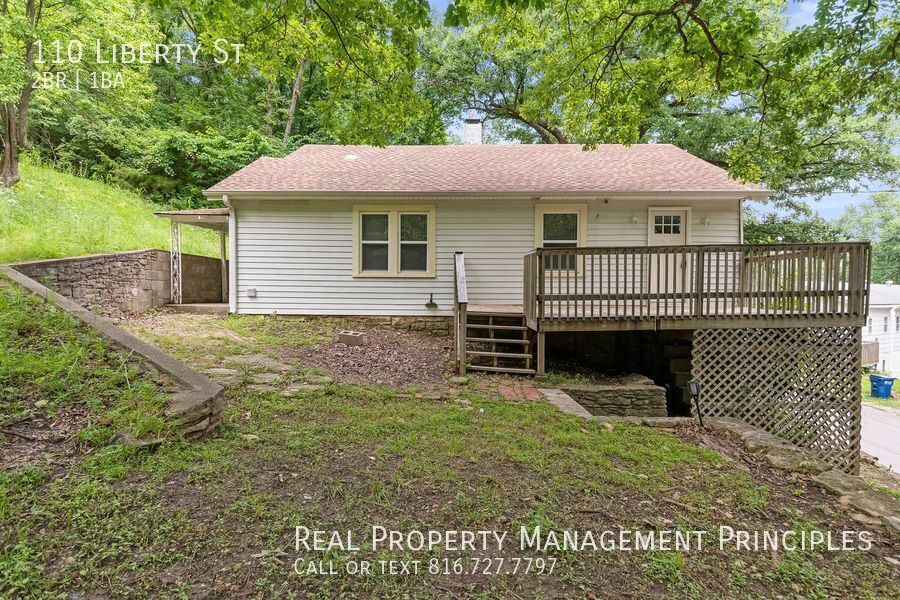 110 Liberty in Excelsior Springs, MO - Building Photo