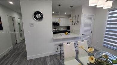 3021 SW 27th Ln, Unit 2 in Miami, FL - Building Photo - Building Photo