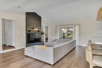 4520 Lake Gem Cir in Orlando, FL - Building Photo - Building Photo