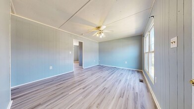 372 Home Ave in Mansfield, OH - Foto de edificio - Building Photo