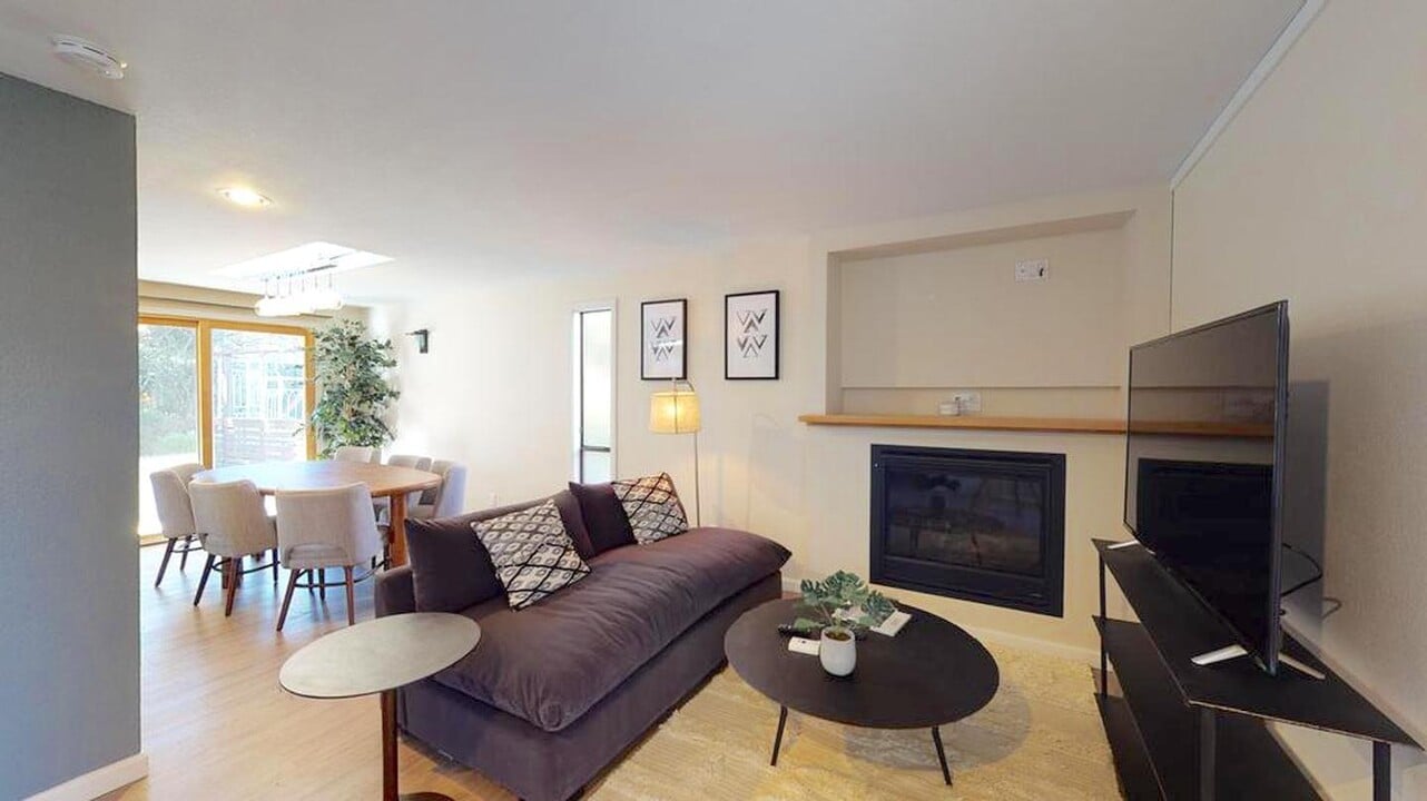 5223 40th Ave SW in Seattle, WA - Building Photo