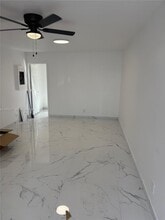 300 NW 16th St in Fort Lauderdale, FL - Building Photo - Building Photo