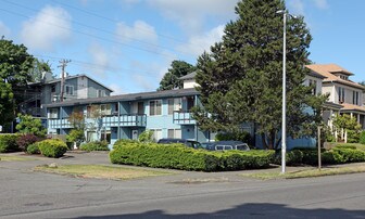 Park 12 Apartments in Tacoma, WA - Building Photo